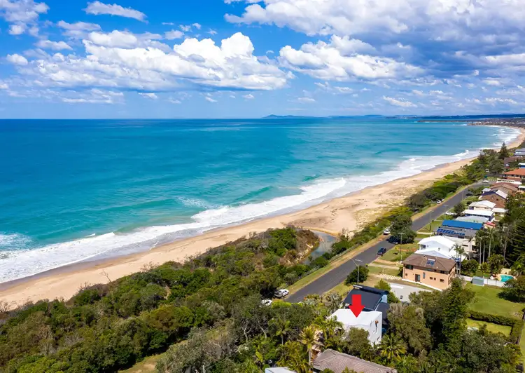 7 Pacific Parade, Old Bar NSW 2430