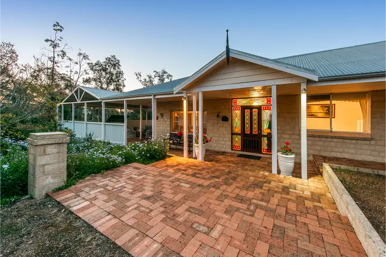 20 Dodd Road, Bickley WA 6076