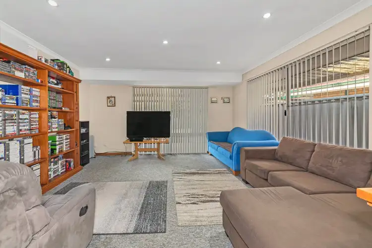 Seventh view of Homely house listing, 29 Dunlowe Loop, Warnbro WA 6169