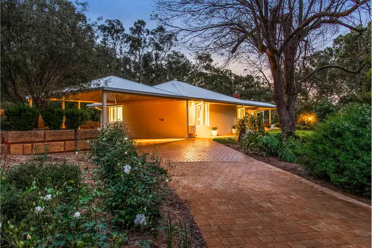 31 Zamia Road, Gooseberry Hill WA 6076