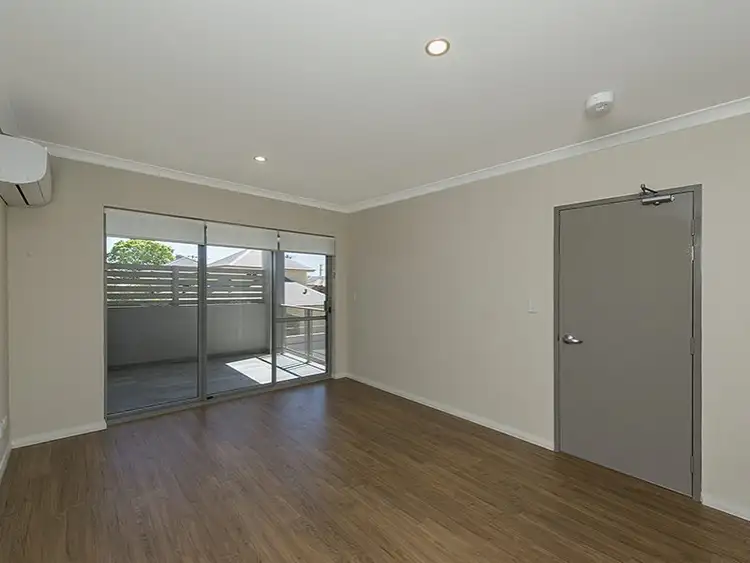 Sixth view of Homely apartment listing, 7/358 Hardey Rd, Cloverdale WA 6105