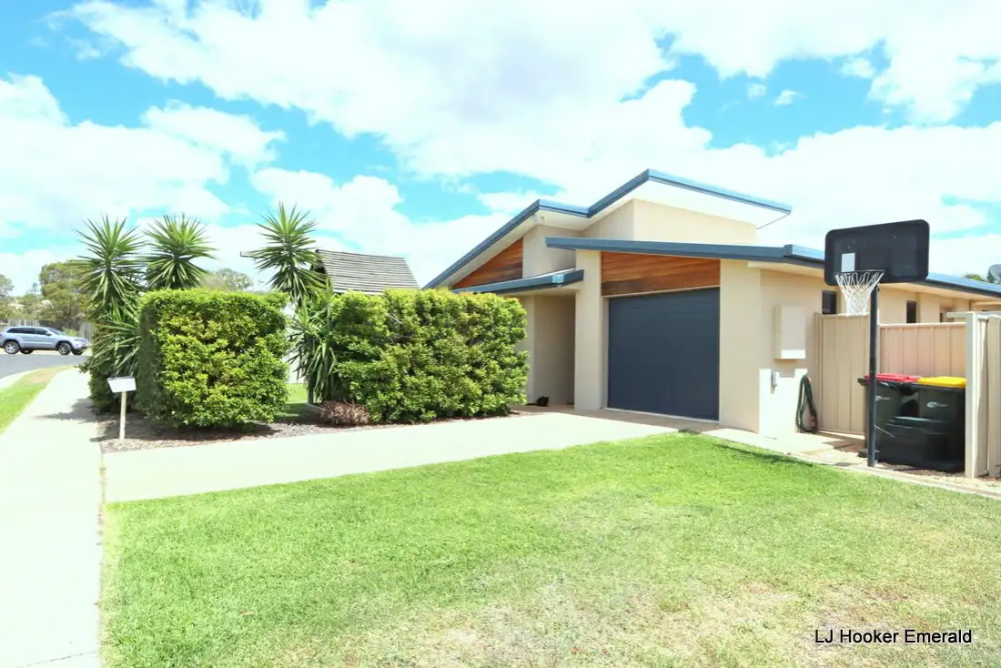 Main view of Homely semi-detached listing, 1/6 Grange Court, Emerald QLD 4720