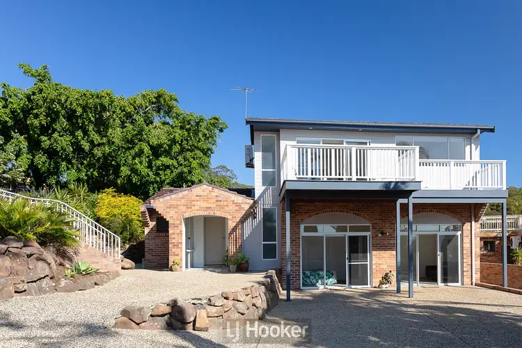 8 Pinot Close, Eleebana NSW 2282