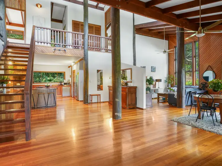 135 Stoney Creek Road, Speewah QLD 4881