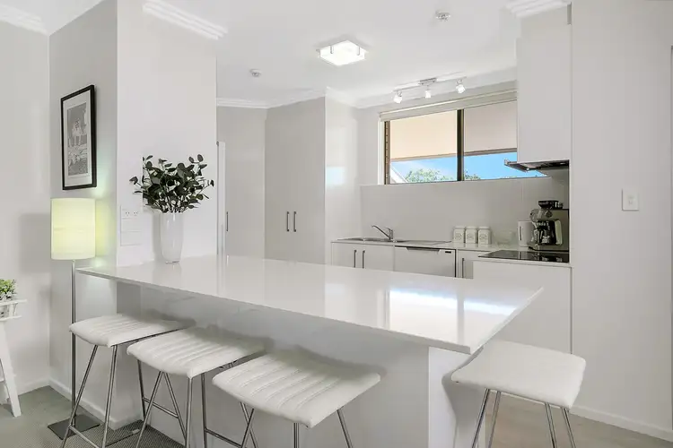 28/11-15 Wharf Street, Cleveland QLD 4163