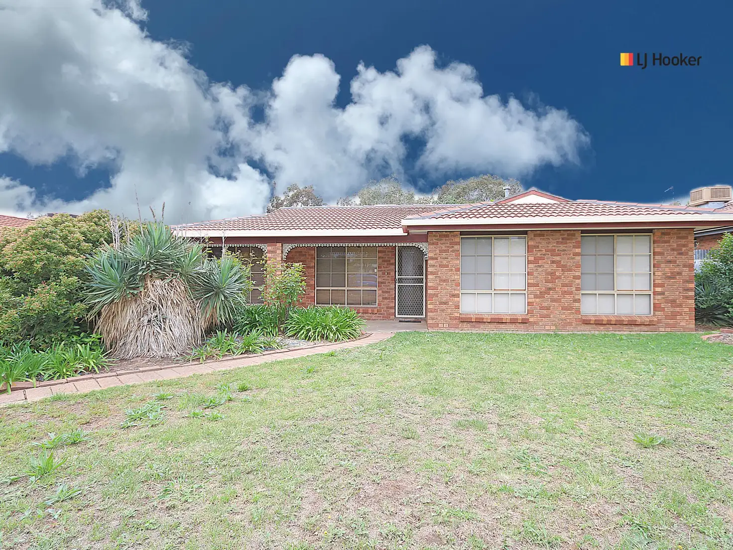Main view of Homely house listing, 20 Karoom Drive, Glenfield Park NSW 2650