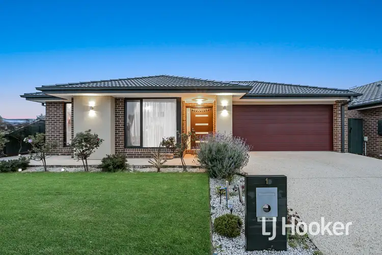 1 Zeus Avenue, Cranbourne West VIC 3977