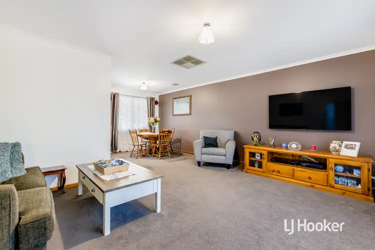 Sixth view of Homely house listing, 4 Megunya Crescent, Craigmore SA 5114