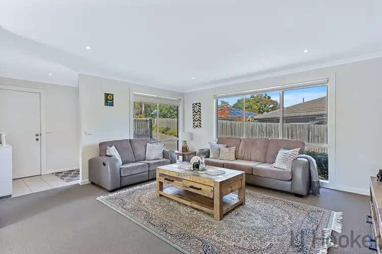Second view of Homely house listing, 2/11 Chatham Avenue, Ferntree Gully VIC 3156