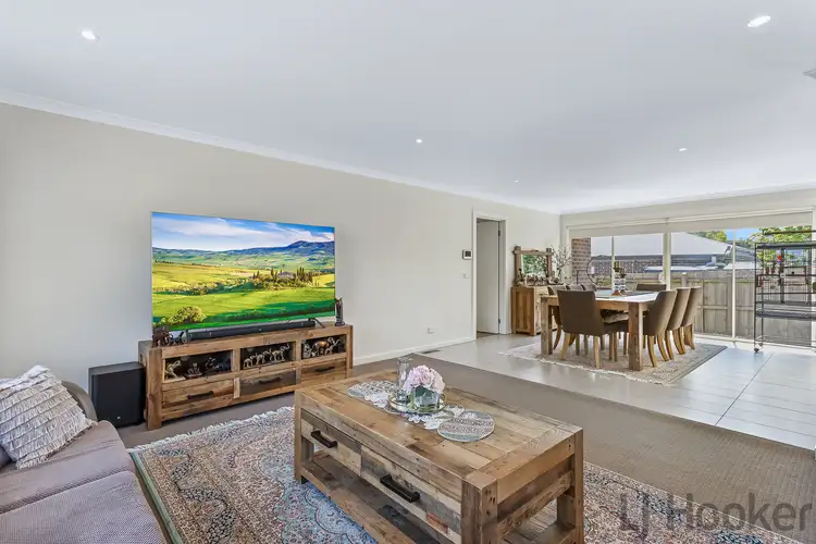 Fourth view of Homely house listing, 2/11 Chatham Avenue, Ferntree Gully VIC 3156