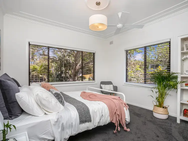 Fifth view of Homely house listing, 1 Waterview Street, Mona Vale NSW 2103