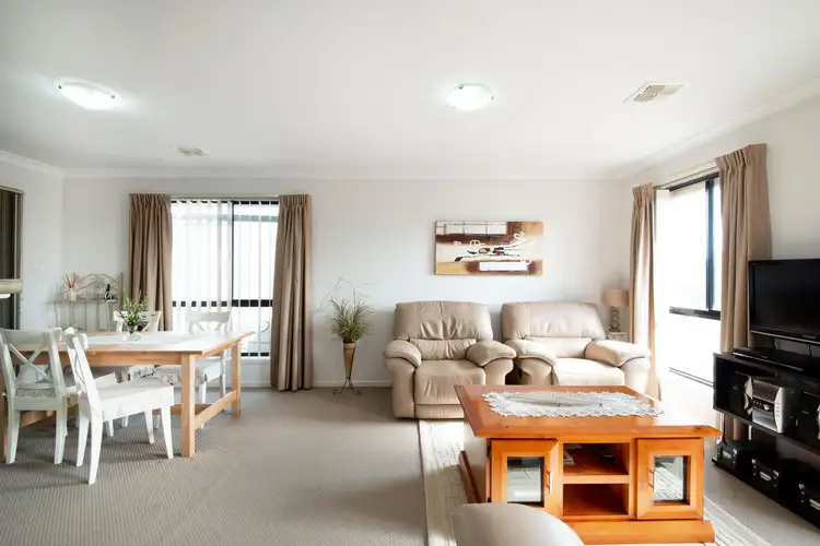 Second view of Homely house listing, 10 Pinner Place, Macgregor ACT 2615