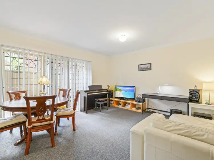 Unit 2/17 Coleridge Street