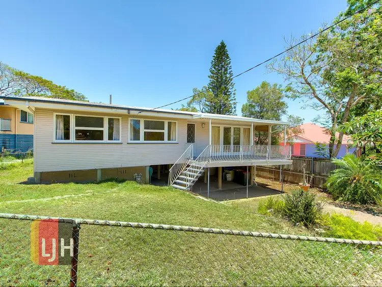 42 Landscape Street, Stafford Heights QLD 4053