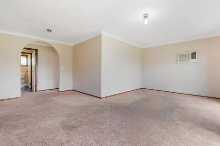 Sixth view of Homely house listing, 8 Lyell Street, Bossley Park NSW 2176