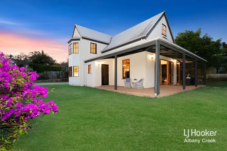 100 Saraband Drive, Eatons Hill QLD 4037