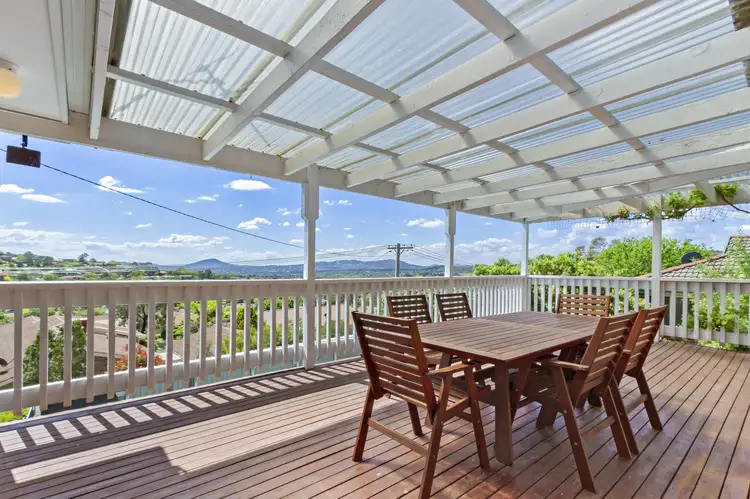 Third view of Homely house listing, 32 Goldfinch Circuit, Theodore ACT 2905
