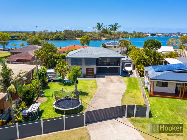 9 Coombe Avenue, Hope Island QLD 4212