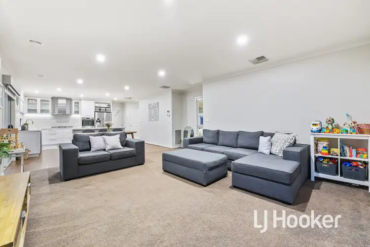 Sixth view of Homely house listing, 101 Oaklands Way, Pakenham VIC 3810