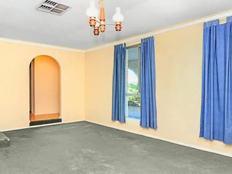Seventh view of Homely house listing, 2 Endeavour Avenue, Bull Creek WA 6149