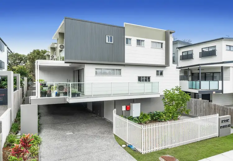 Main view of Homely townhouse listing, Unit 5/17 Pickwick Street, Cannon Hill QLD 4170