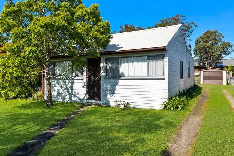 Fourth view of Homely house listing, 27 Mirreen Avenue, Davistown NSW 2251
