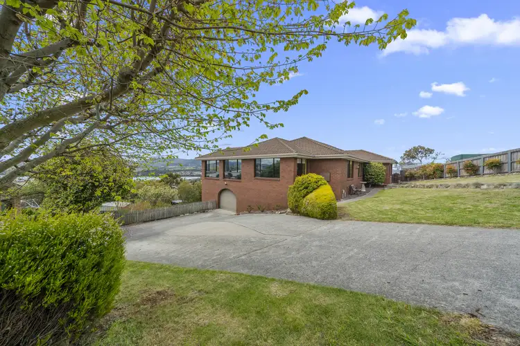 12 Newitt Drive, Austins Ferry TAS 7011