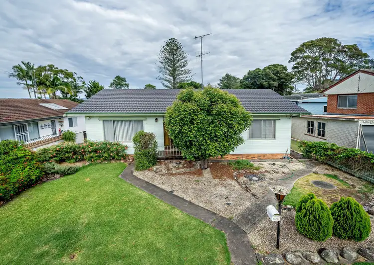 4 West End Avenue, Taree NSW 2430