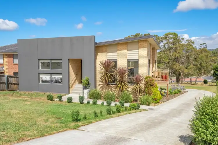 16 Cottage Road, Kingston TAS 7050