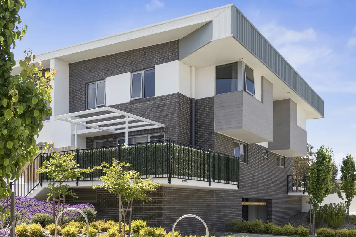 Main view of Homely townhouse listing, 19/5 Nevertire Street, Lawson ACT 2617