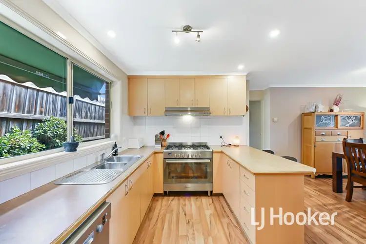 Seventh view of Homely house listing, 10 Kathryn Close, Pakenham VIC 3810