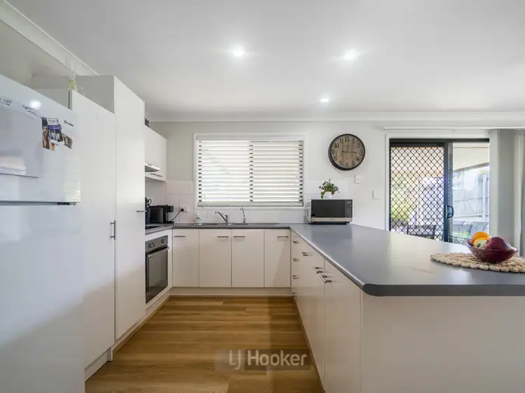 Second view of Homely house listing, 2 Durham Court, Heritage Park QLD 4118
