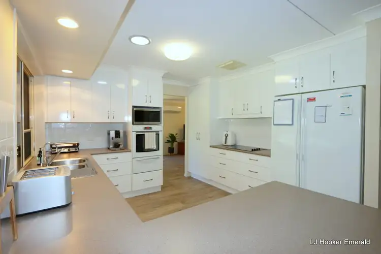 Sixth view of Homely house listing, 27 Edgewood Drive, Emerald QLD 4720