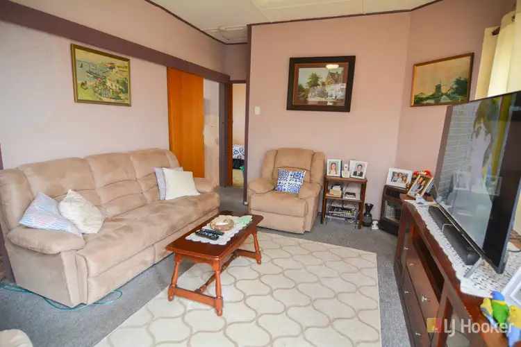 Fifth view of Homely house listing, 8 Tweed Road, Lithgow NSW 2790