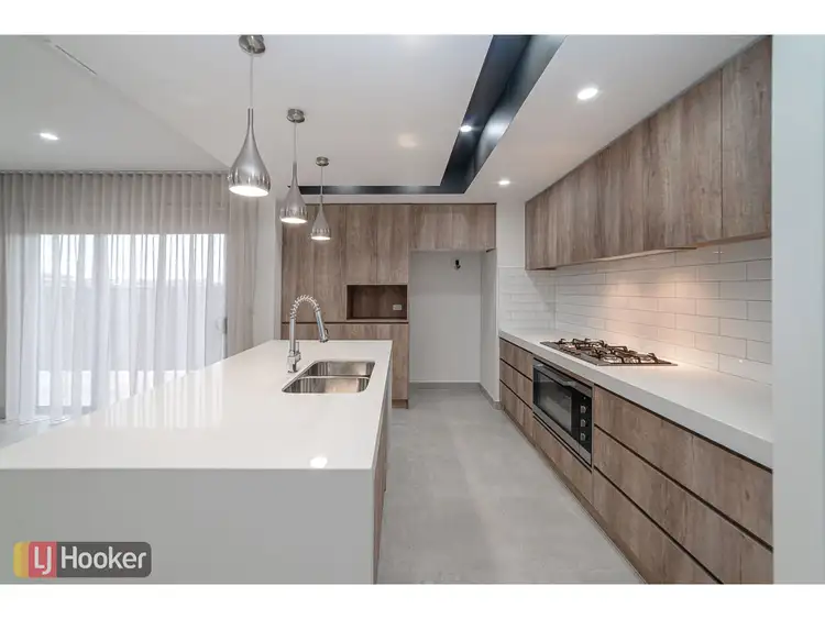 Sixth view of Homely house listing, 71 Juscelina Drive, Craigieburn VIC 3064