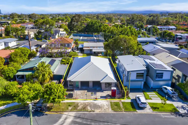Main view of Homely semi-detached listing, 2/5 Kenmar Street, Labrador QLD 4215