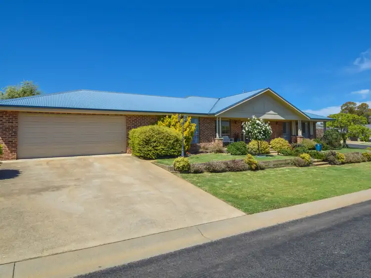 Second view of Homely house listing, 6 Settlers Place, Young NSW 2594