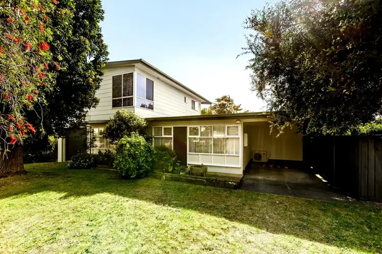 13 Sylvester Avenue, St Leonards VIC 3223