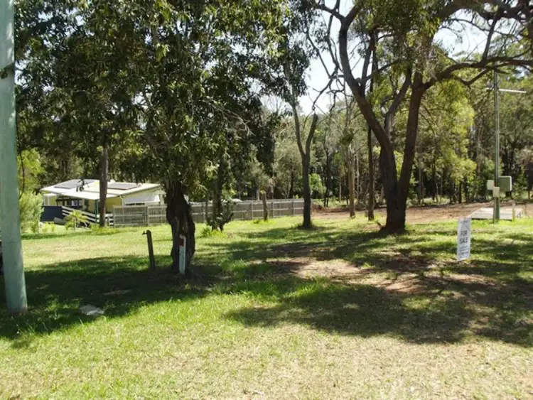 6-8 Scotts Road, Macleay Island QLD 4184