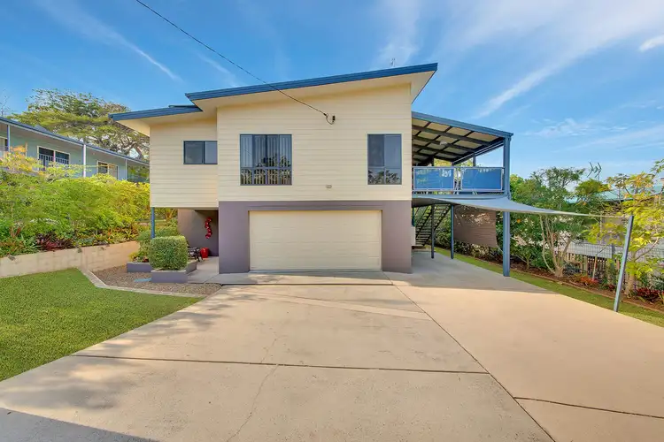 11 Mooring Place, Boyne Island QLD 4680