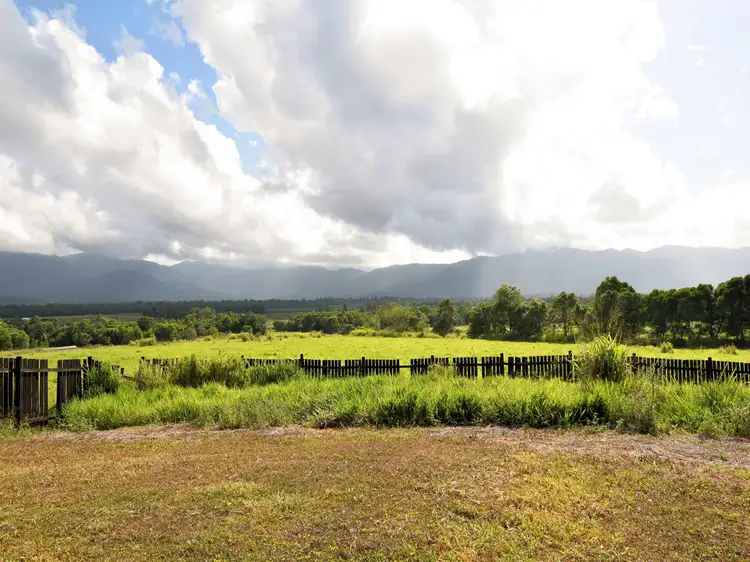 14 Kinjun Road, Dingo Pocket QLD 4854