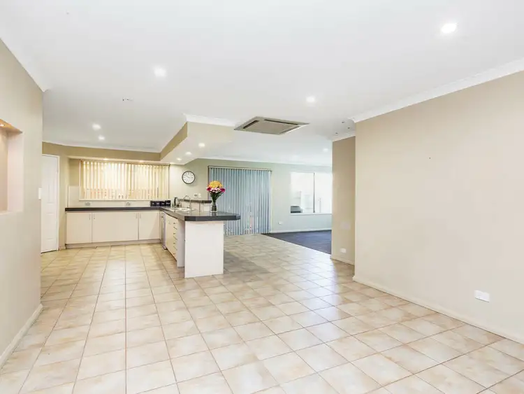 Second view of Homely house listing, 6 Ollera Meander, Carramar WA 6031