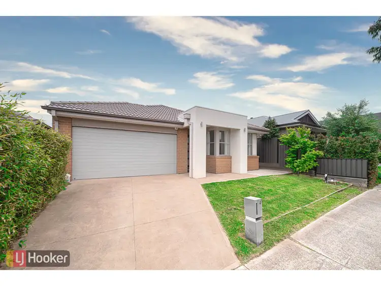 Second view of Homely house listing, 41 Versant Drive, Craigieburn VIC 3064