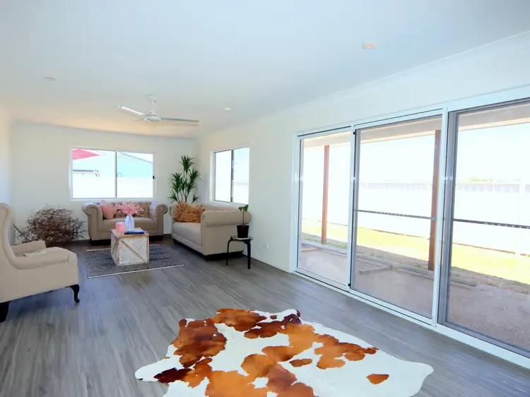 Seventh view of Homely house listing, 4 Costello Court, Emerald QLD 4720