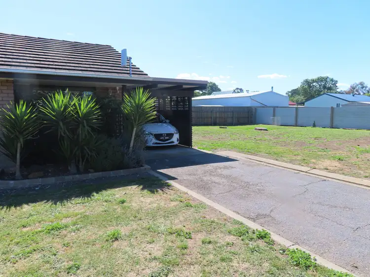 Second view of Homely unit listing, Unit 2/4-6 Duke Street, Rosedale VIC 3847