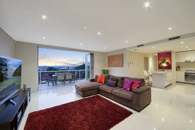 Second view of Homely unit listing, 15/23B-27 Pine Avenue, Brookvale NSW 2100