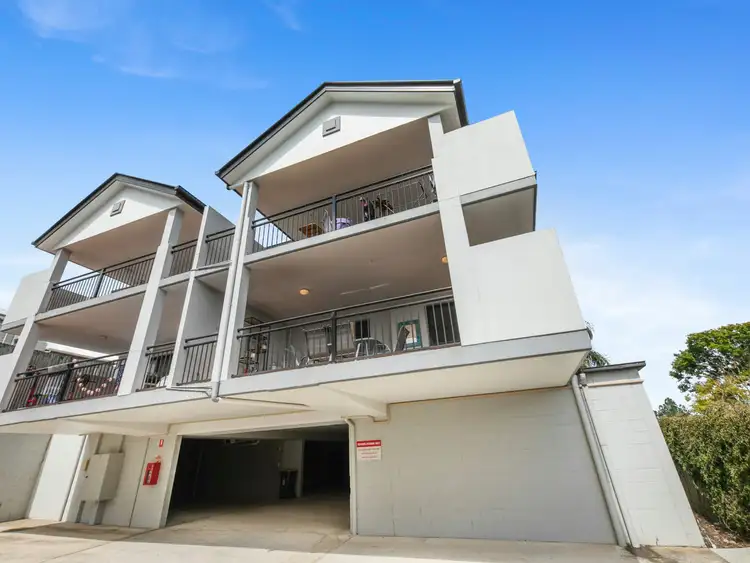Main view of Homely unit listing, 15/14 Taunton Street, Annerley QLD 4103