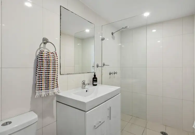 Sixth view of Homely apartment listing, 6/2 Lagoon Street, Narrabeen NSW 2101