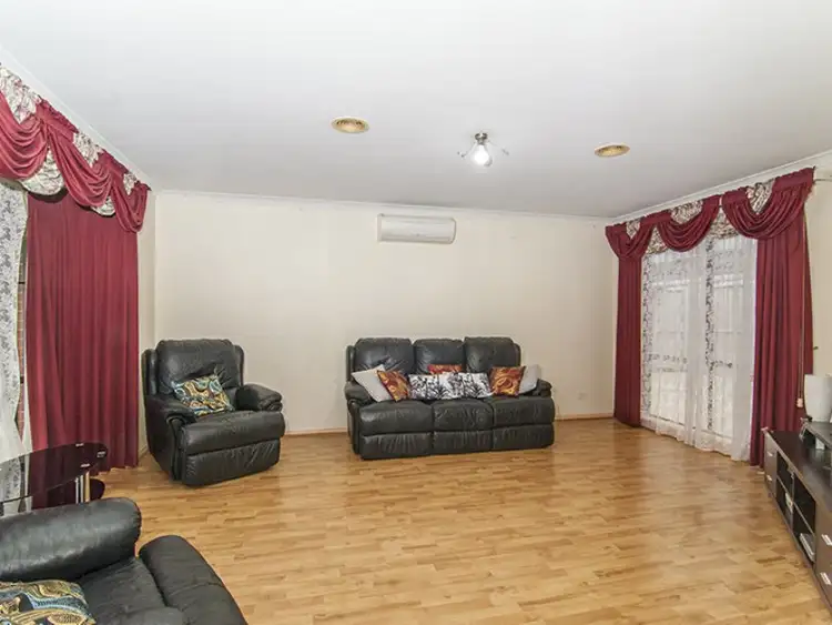 Second view of Homely house listing, 5 Mahogany Close, Hampton Park VIC 3976