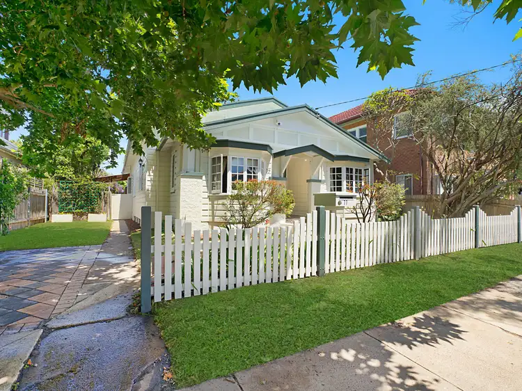 77 Tooke Street, Cooks Hill NSW 2300